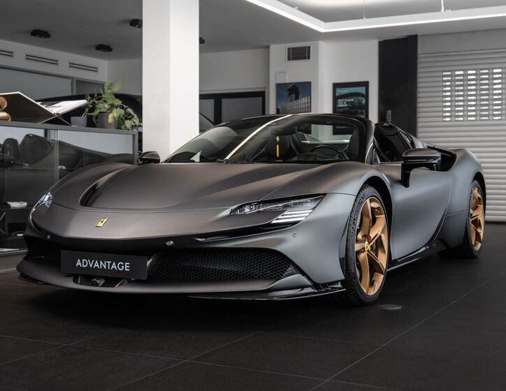 Ferrari SF90 1