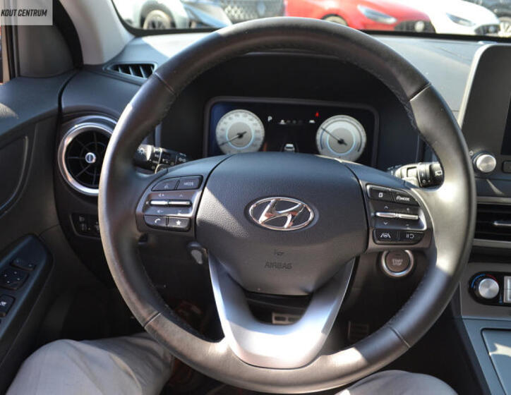 Hyundai Kona 33