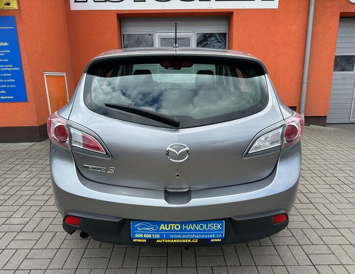 Mazda 3 6
