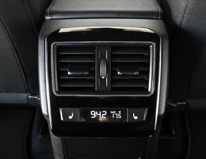 Škoda Superb 23