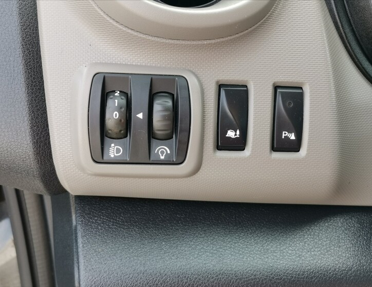 Renault Trafic 12