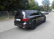 Mercedes-Benz GL 9