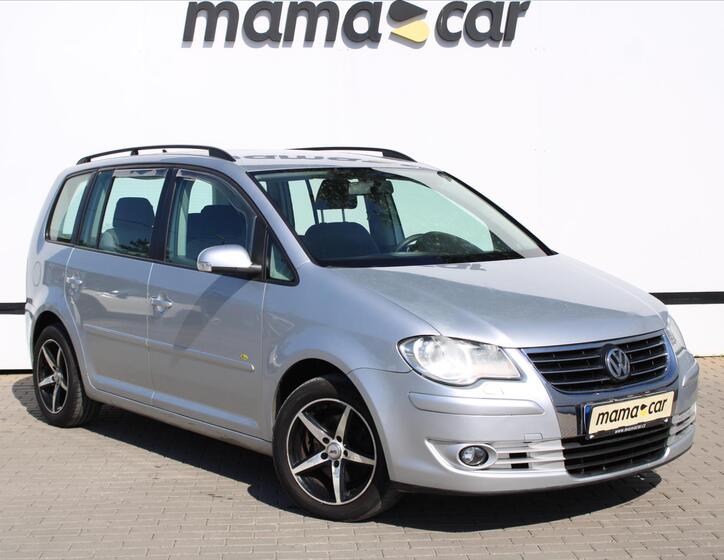 Volkswagen Touran 1