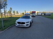 Volvo V90 2
