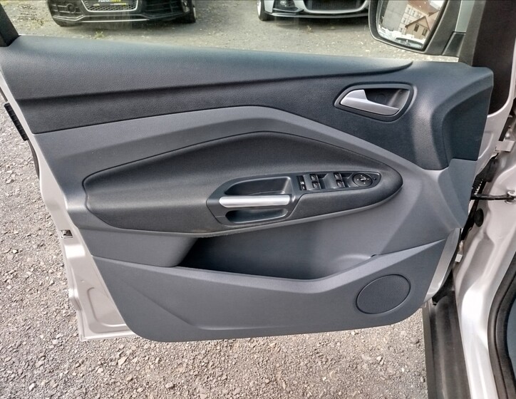 Ford C-MAX 11