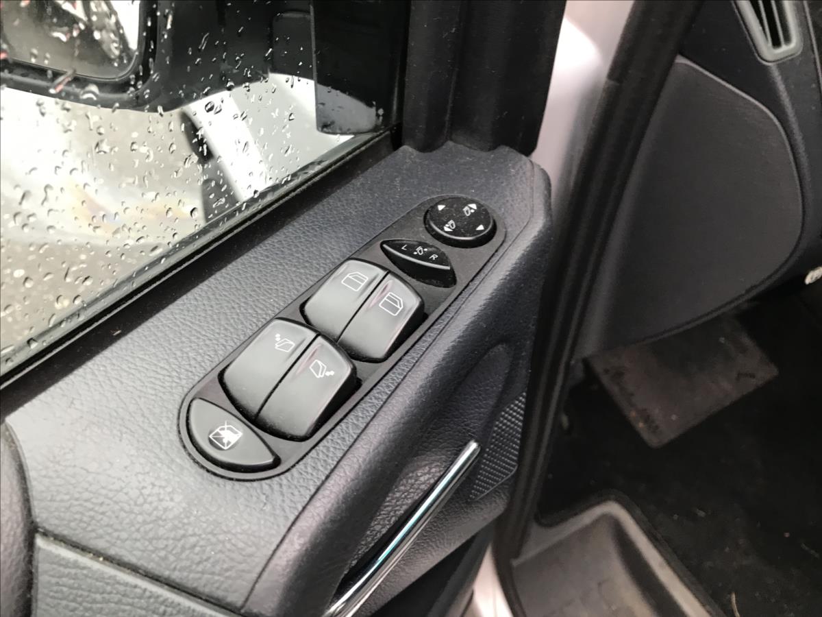 Mercedes-Benz Viano