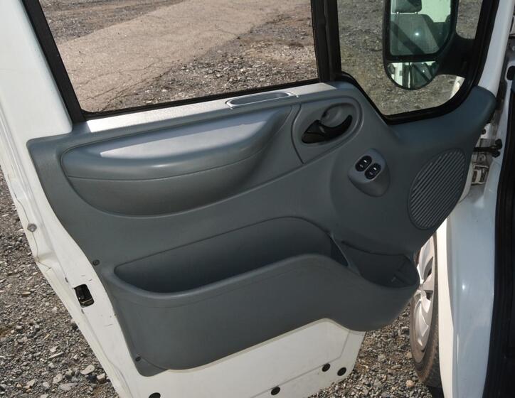 Ford Transit 19