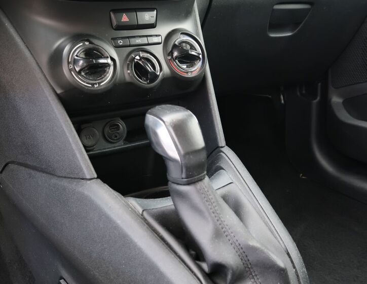 Peugeot 208 19