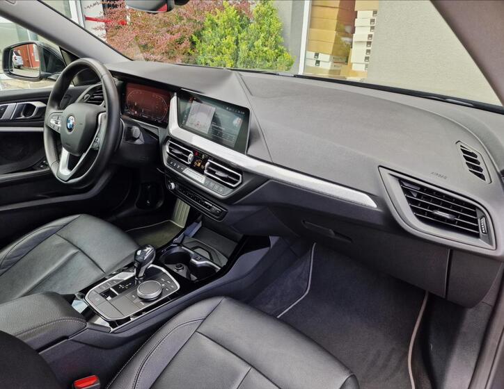 BMW Řada 2 13