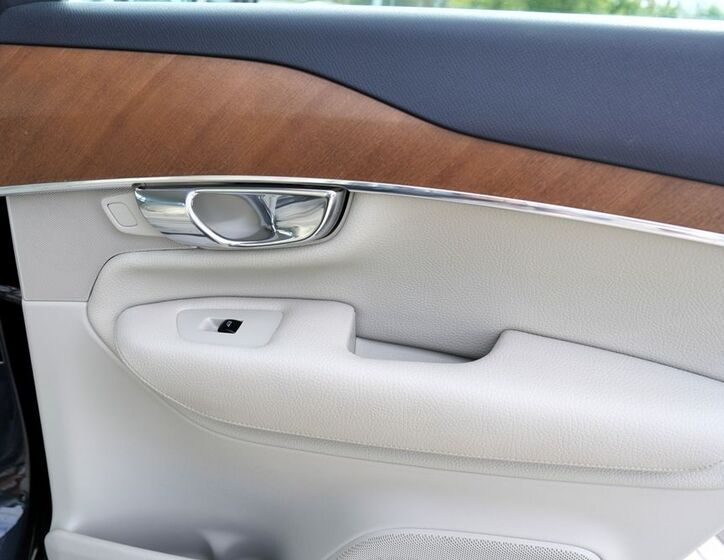 Volvo XC90 21