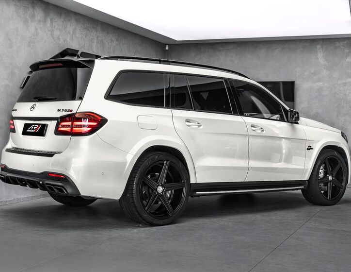 Mercedes-Benz GLS 5