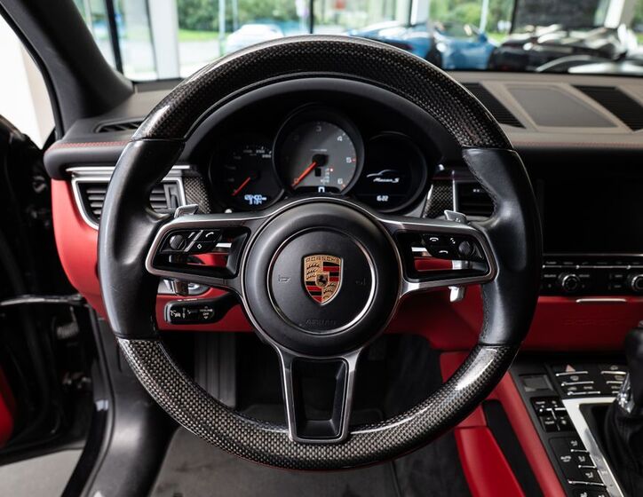 Porsche Macan 6