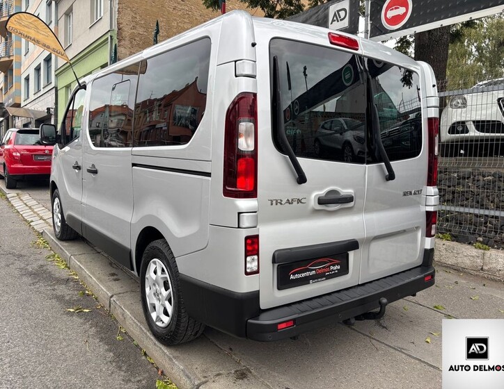 Renault Trafic 5