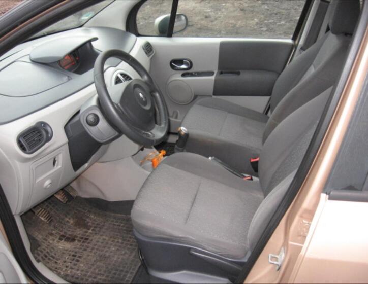 Renault Modus 6
