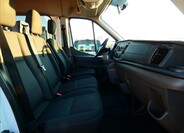 Ford Transit 9