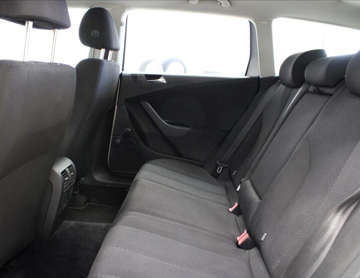 Volkswagen Passat 14