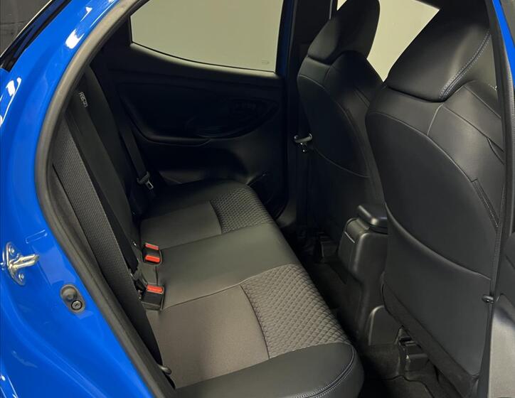 Toyota Yaris 13