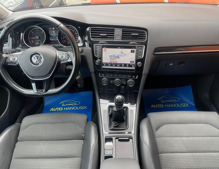 Volkswagen Golf 18