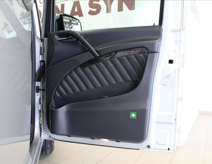 Mercedes-Benz Viano 11