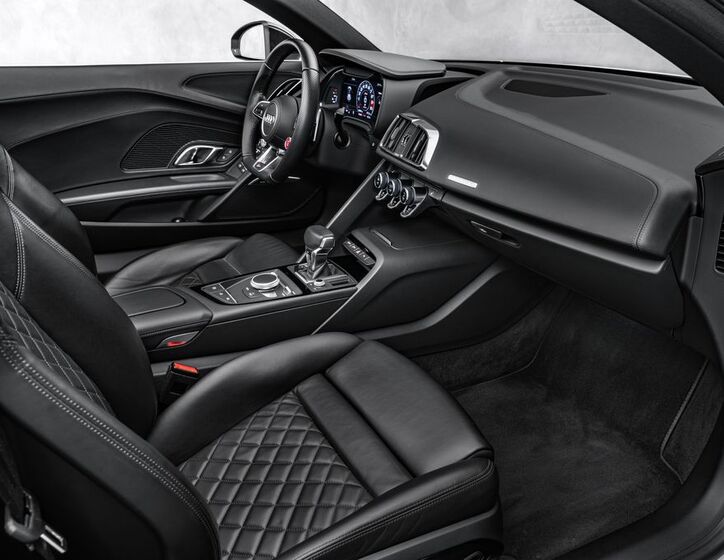 Audi R8 16