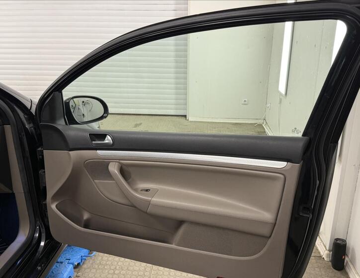 Volkswagen Golf 18