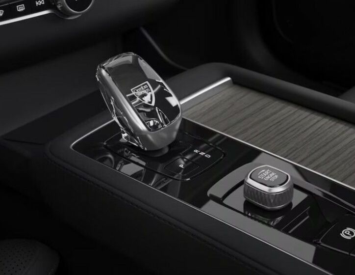 Volvo XC90 8