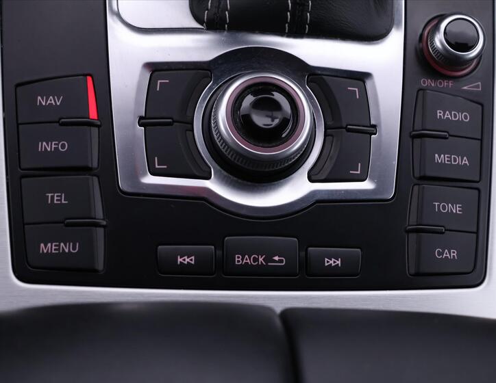 Audi Q7 36