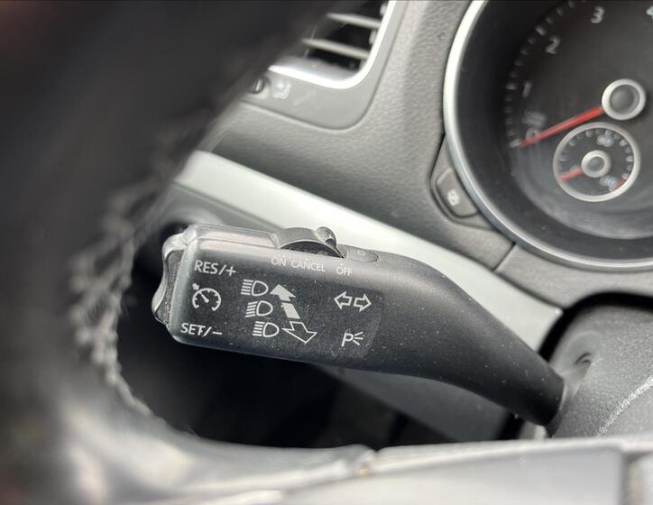 Volkswagen Golf 24