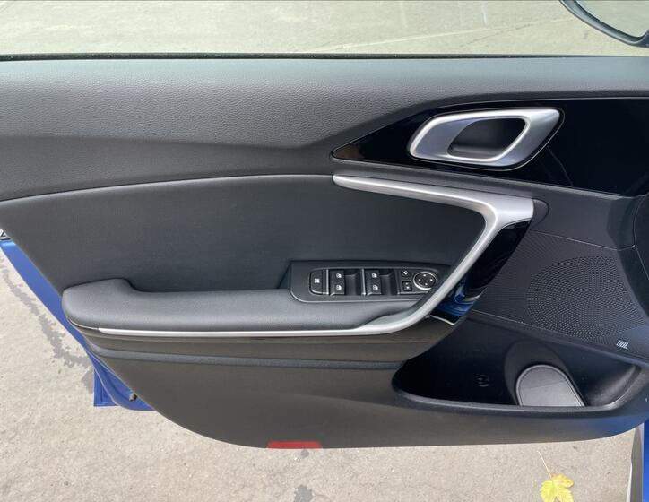 KIA ProCeed 14