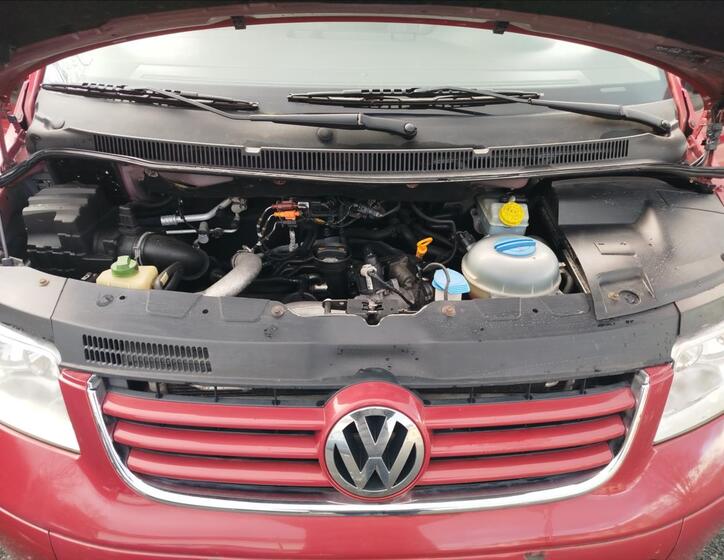 Volkswagen Caravelle 16