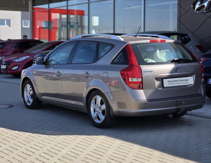 KIA Ceed 4