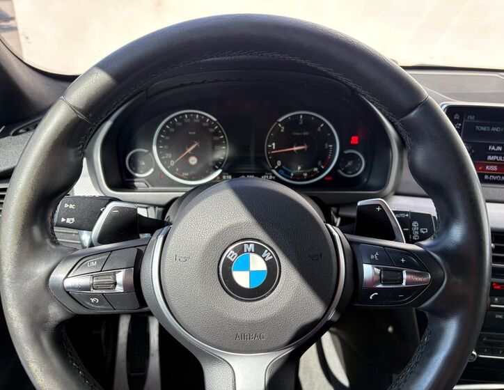 BMW X5 8