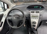 Toyota Yaris 14
