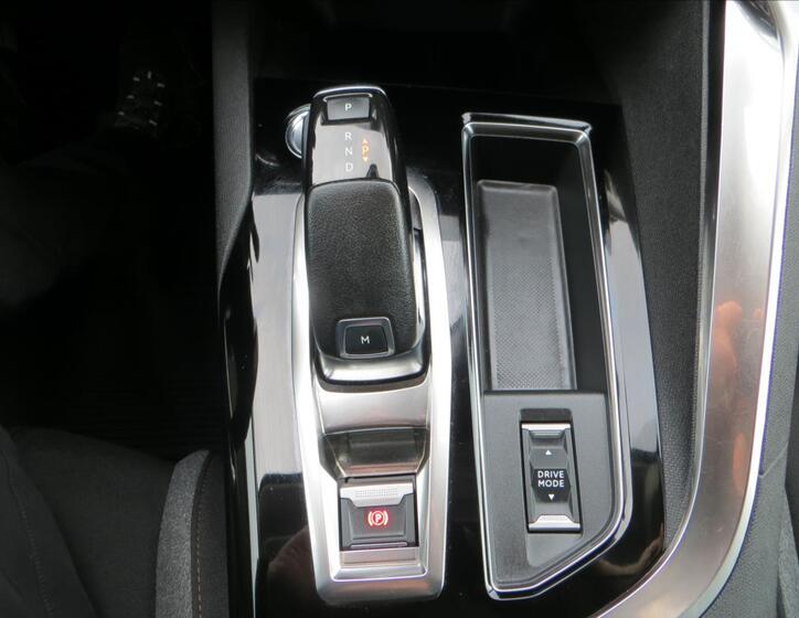 Peugeot 5008 12