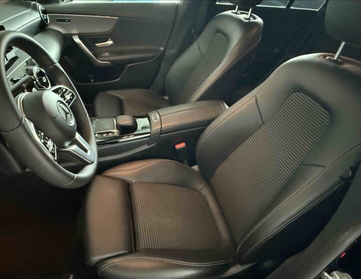 Mercedes-Benz CLA 7
