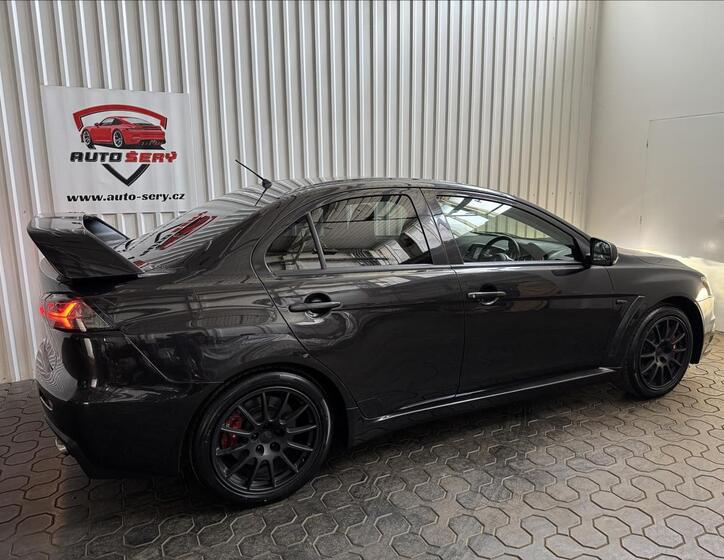 Mitsubishi Lancer 9