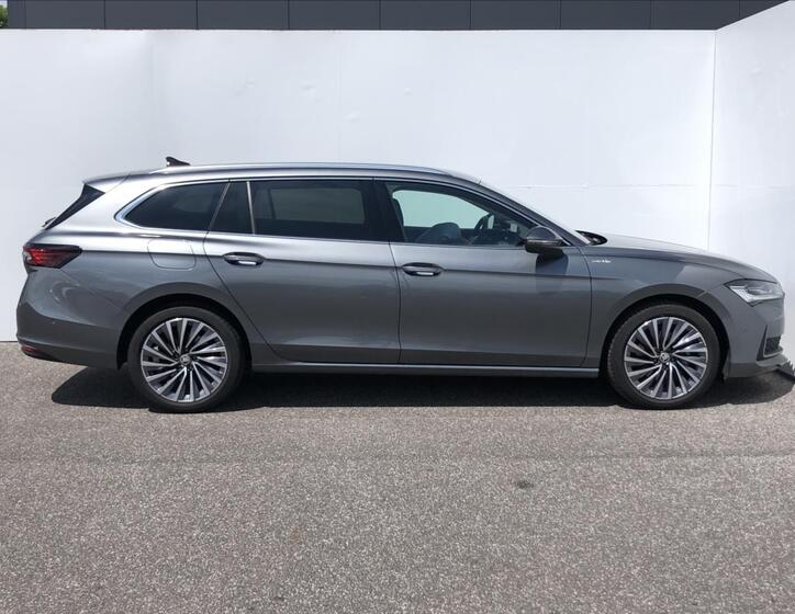 Škoda Superb 10