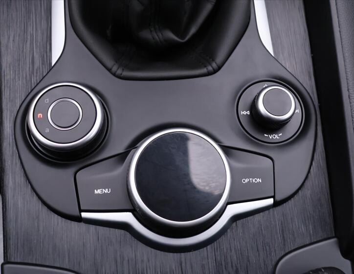 Alfa Romeo Giulia 23