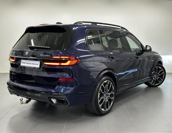 BMW X7 2