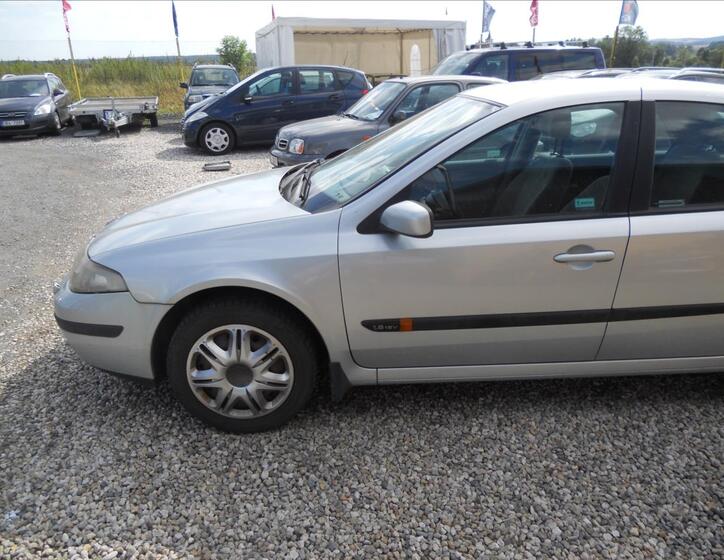 Renault Laguna 10