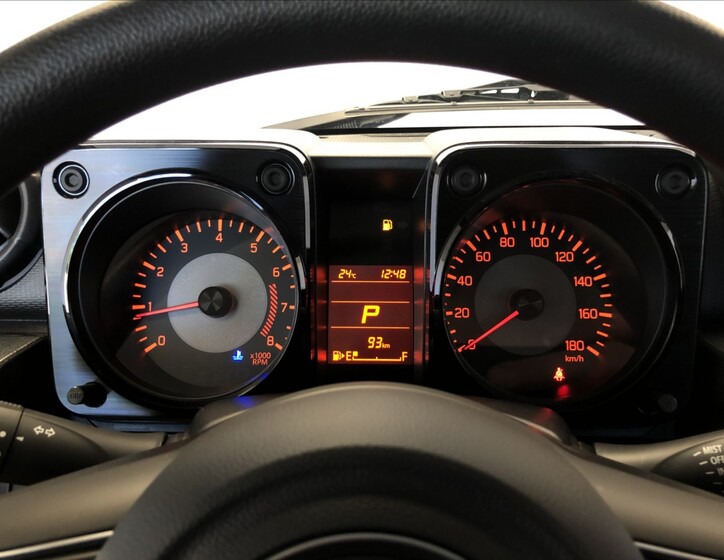 Suzuki Jimny 21