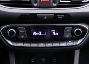 Hyundai i30 27