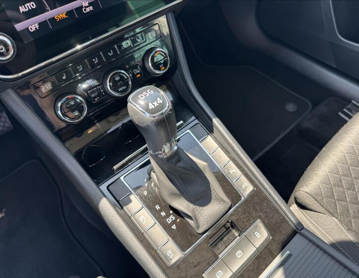 Škoda Superb 23
