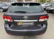 Toyota Avensis 8