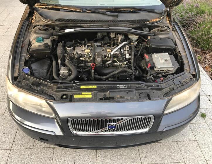 Volvo V70 5
