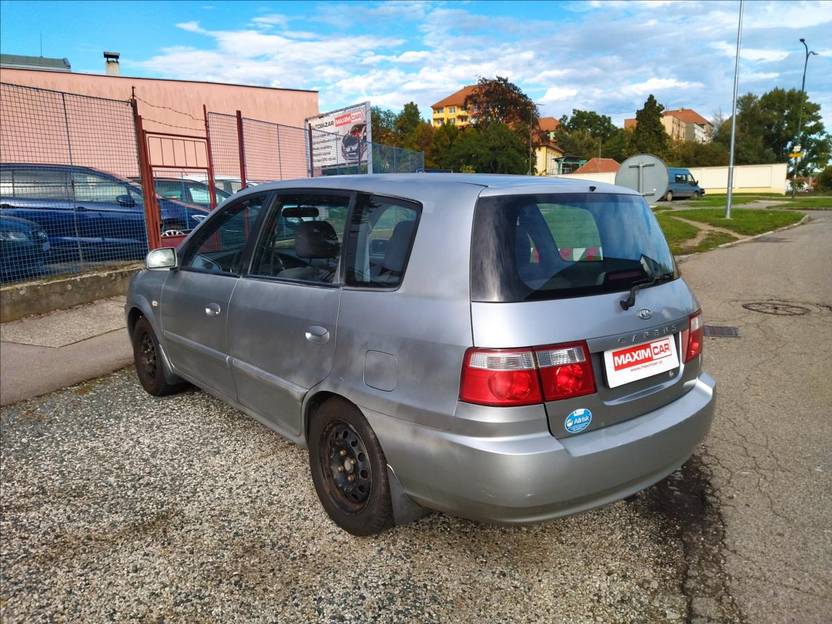 KIA Carens