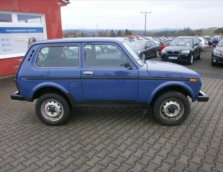 Lada Niva 8