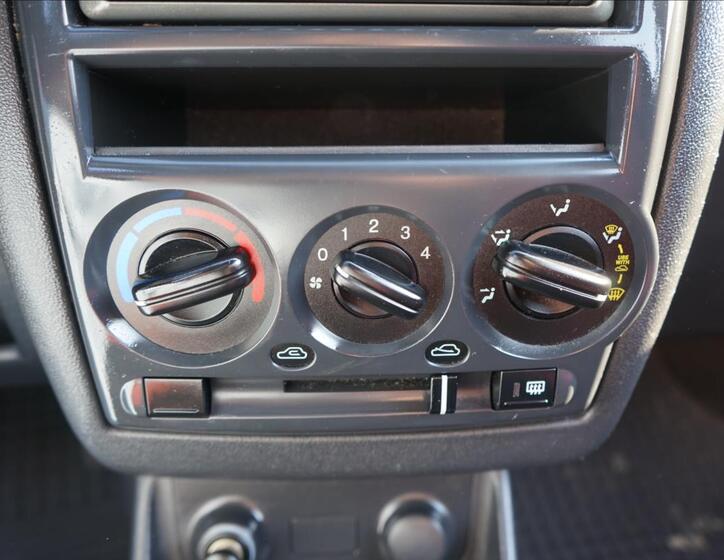 Hyundai Getz 13