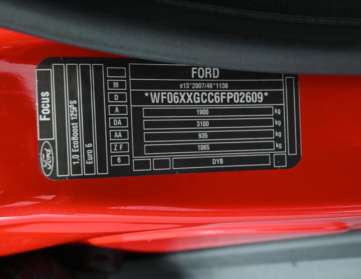 Ford Focus 8