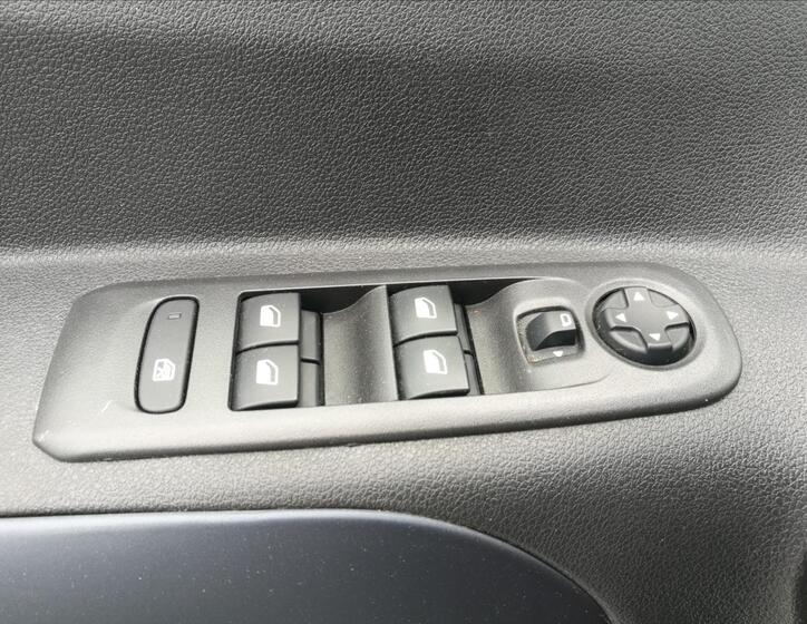 Peugeot Rifter 11